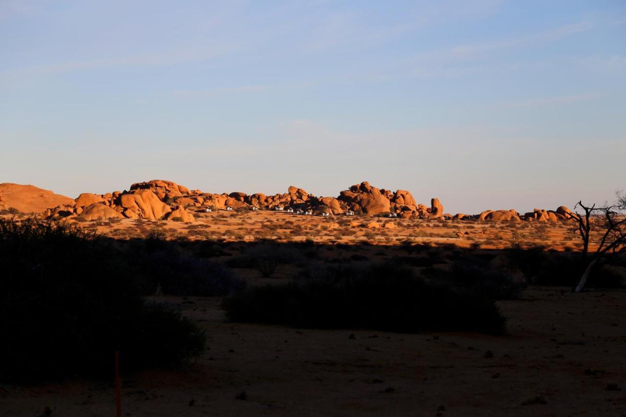 Spitzkoppen Lodge Usakos Exteriör bild